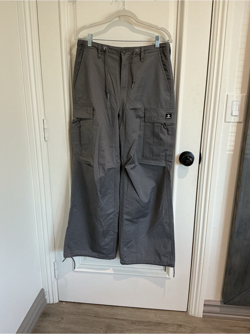 Converse Charcoal Wide-Leg Cargo Pants - Picture 5 of 6